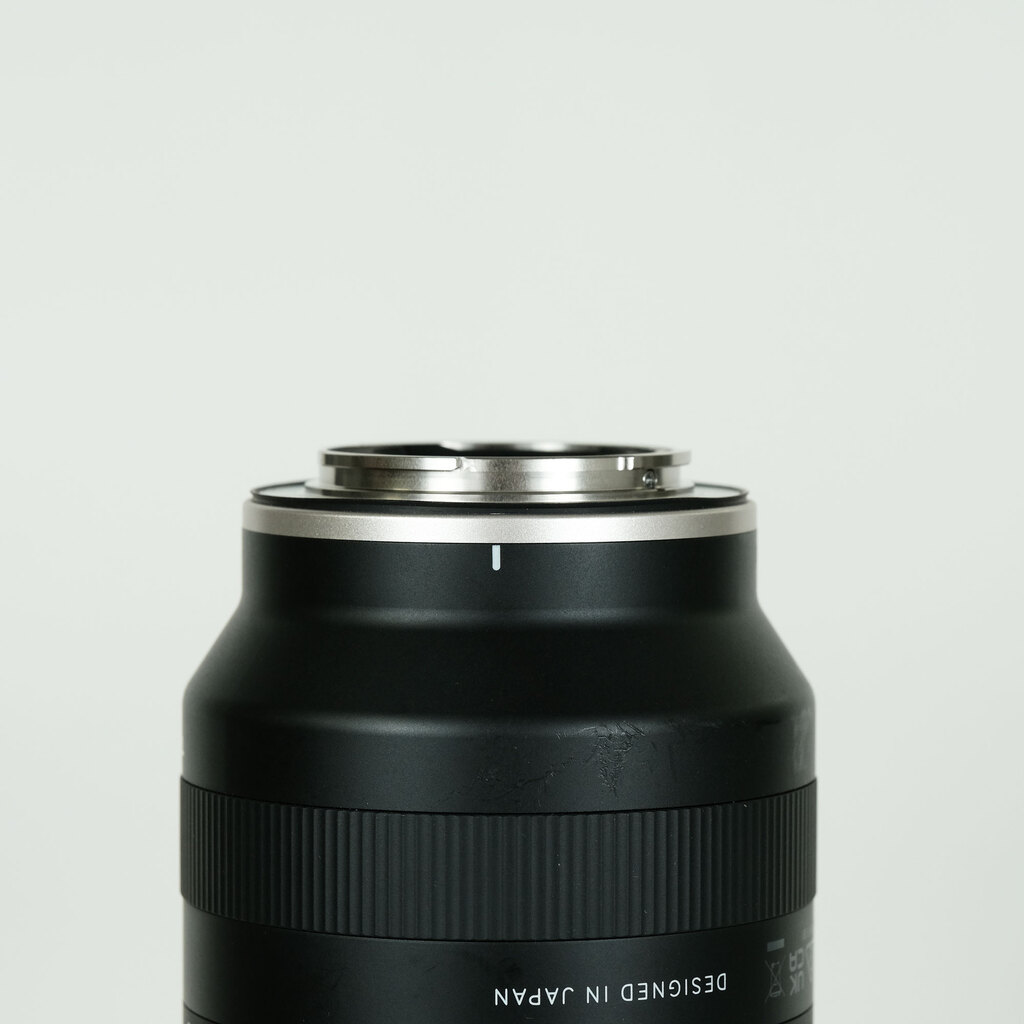 TAMRON 70-300mm F/4.5-6.3 Di III RXD (Model A047) [ソニーE用]