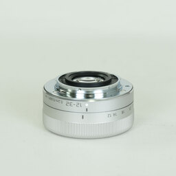 Panasonic LUMIX G VARIO 12-32mm / F3.5-5.6 ASPH. / MEGA O.I.S.