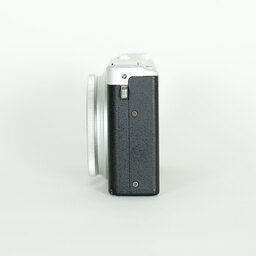 FUJIFILM XQ2 シルバー