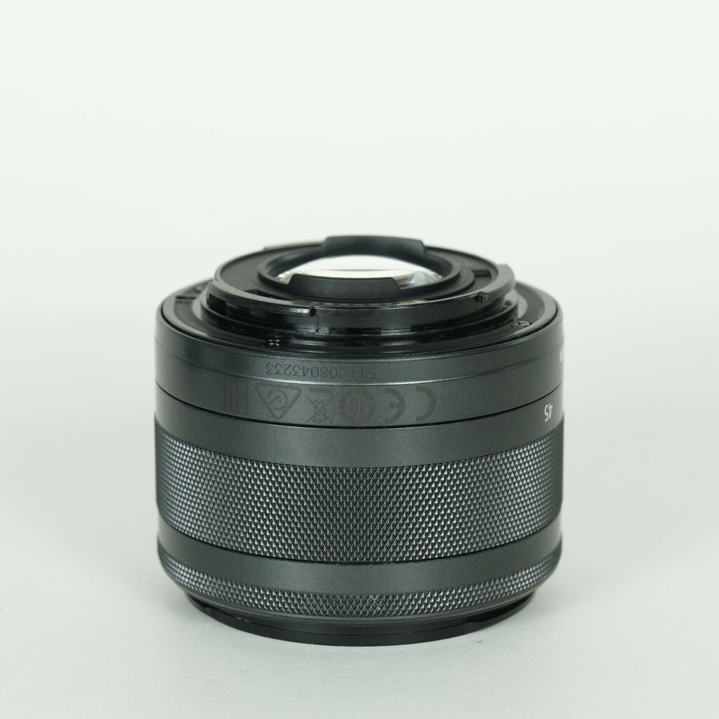 Canon EF-M15-45mm F3.5-6.3 IS STM Canon EF-M15-45mm F3.5-6.3 IS STM