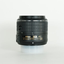 Nikon AF-S DX NIKKOR 18-55mm f3.5-5.6G VR II