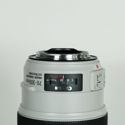 Canon EF70-300mm F4-5.6L IS USM Canon EF70-300mm F4-5.6L IS USM