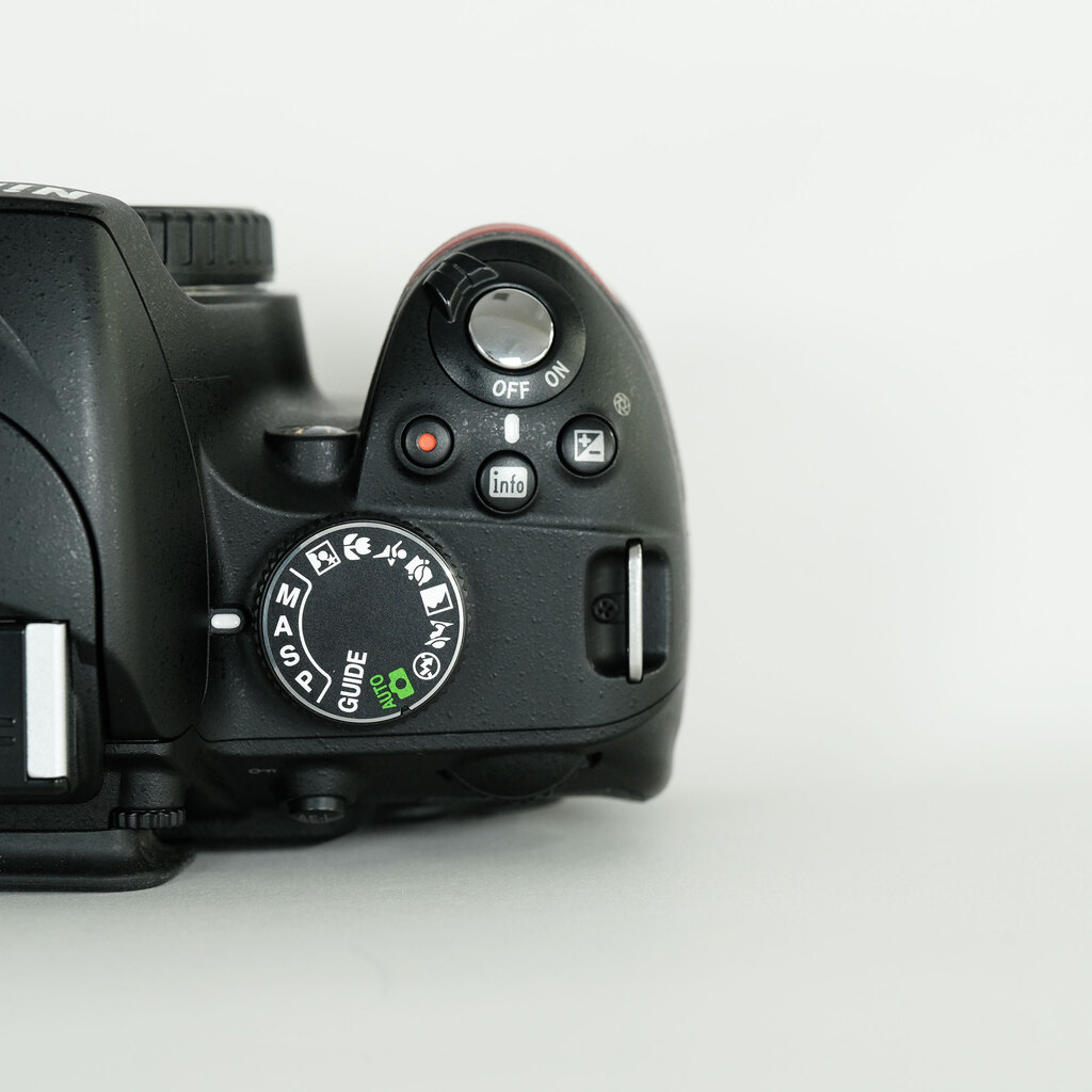 Nikon D3200ボディ ブラック