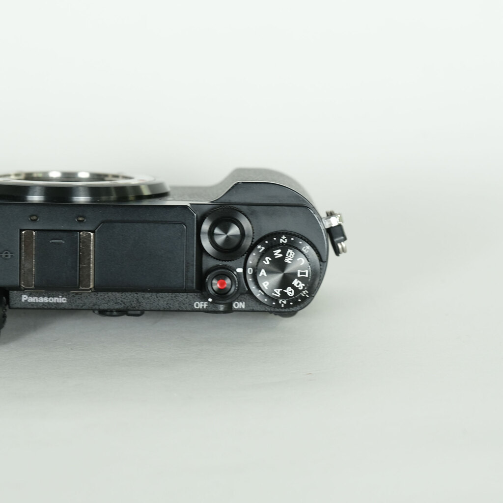 Panasonic LUMIX DC-GX7MK3 ブラック