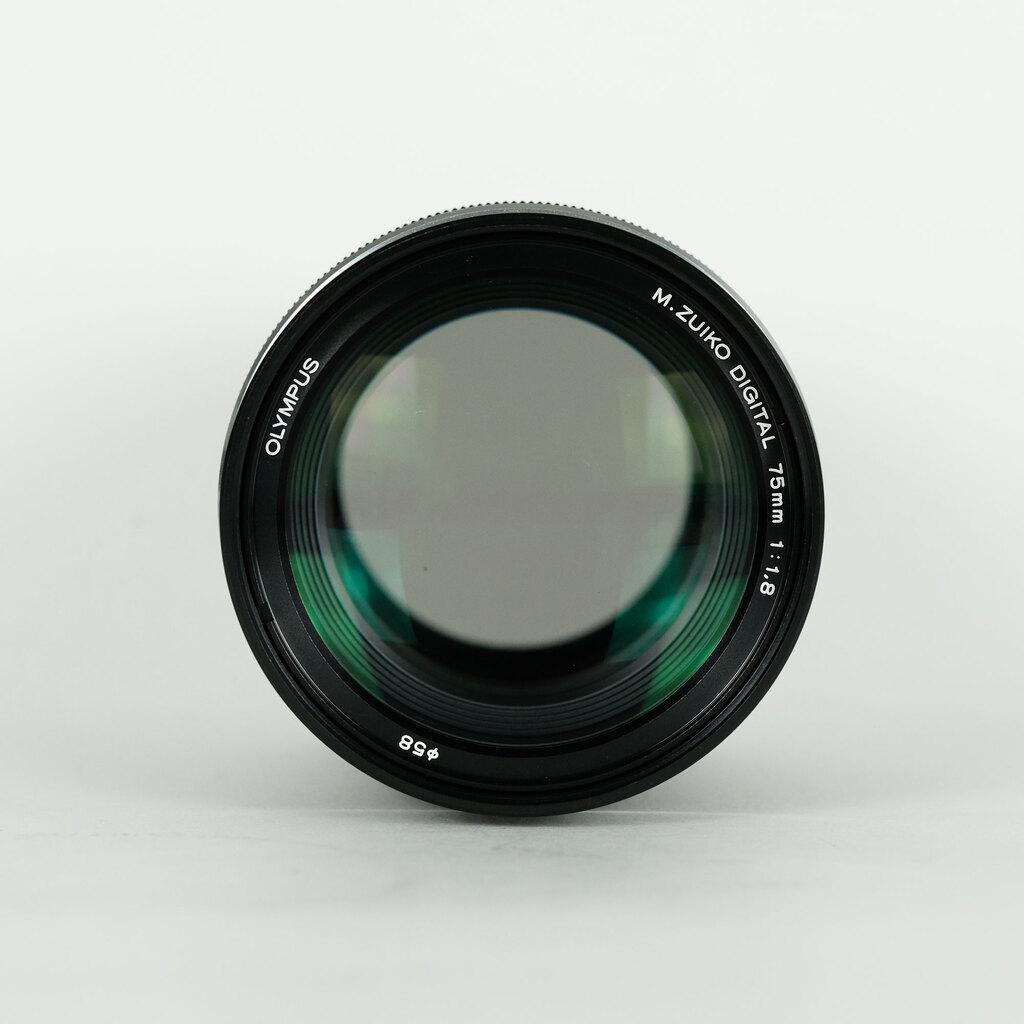 OLYMPUS M.ZUIKO DIGITAL ED 75mm F1.8