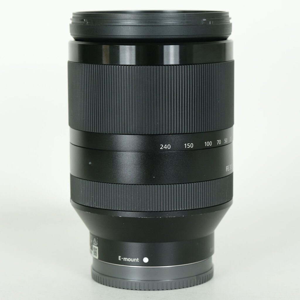 SONY FE 24-240mm F3.5-6.3 OSS SEL24240