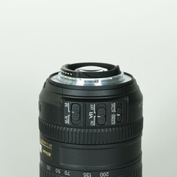 Nikon AF-S DX VR Zoom-Nikkor 18-200mm F3.5-5.6G IF-ED