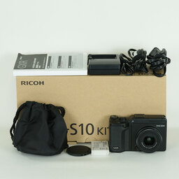 RICOH GXR+S10 KIT   ※24-72mmF2.5-4.4