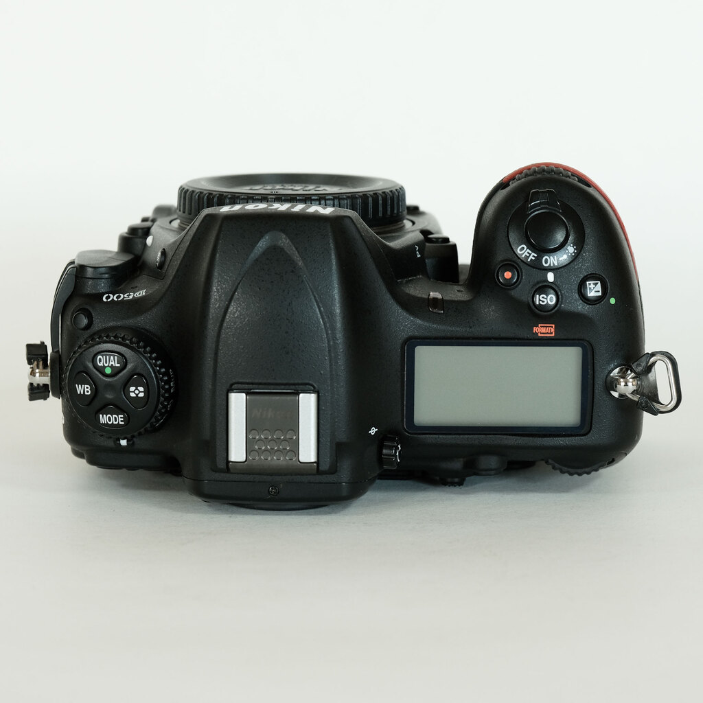 Nikon D500