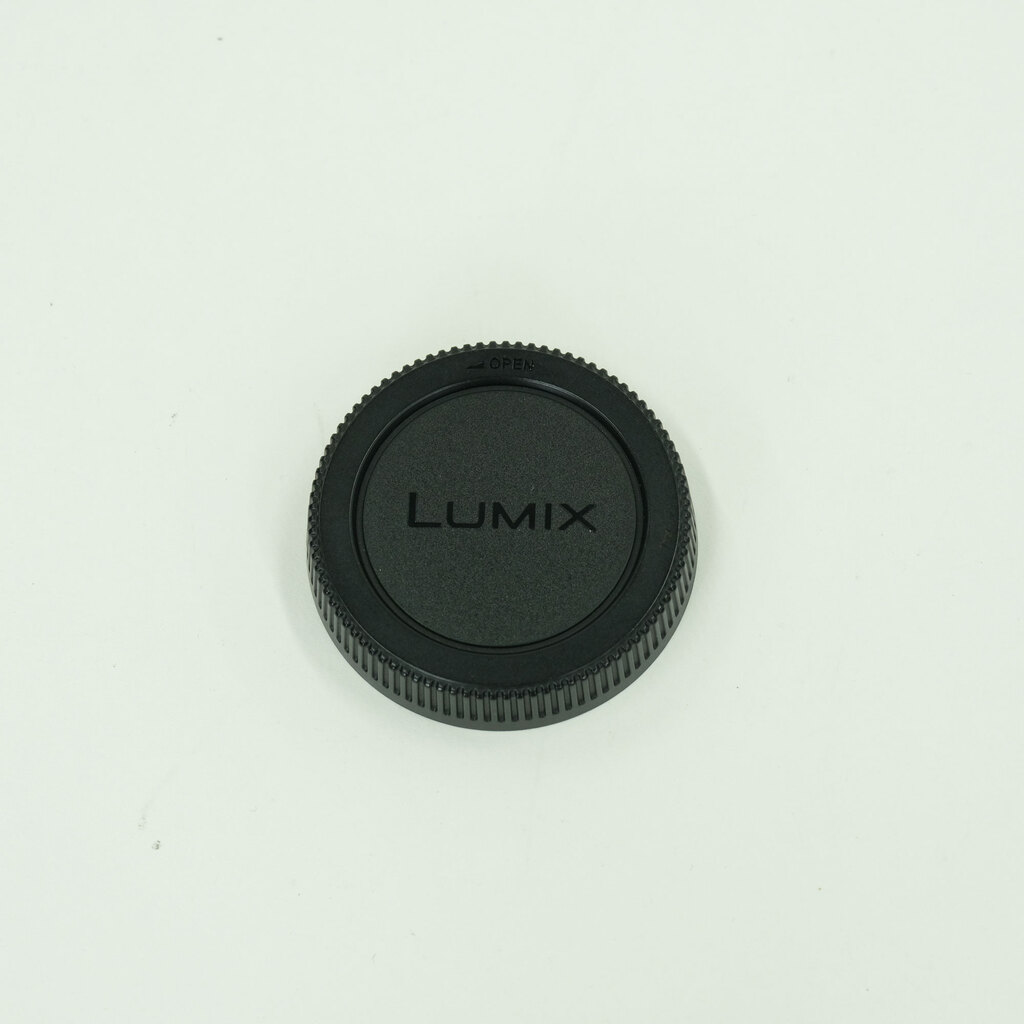 Panasonic LUMIX G VARIO 45-200mm F4.0-F5.6 MEGA O.I.S. H-FS045200 Panasonic LUMIX G VARIO 45-200mm F4.0-F5.6 MEGA O.I.S. H-FS045200