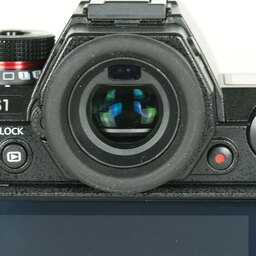 Panasonic LUMIX DC-S1 Panasonic LUMIX DC-S1