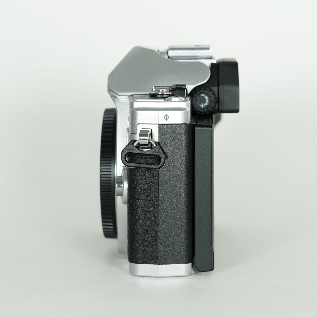 OLYMPUS OM-D E-M10 Mark IV