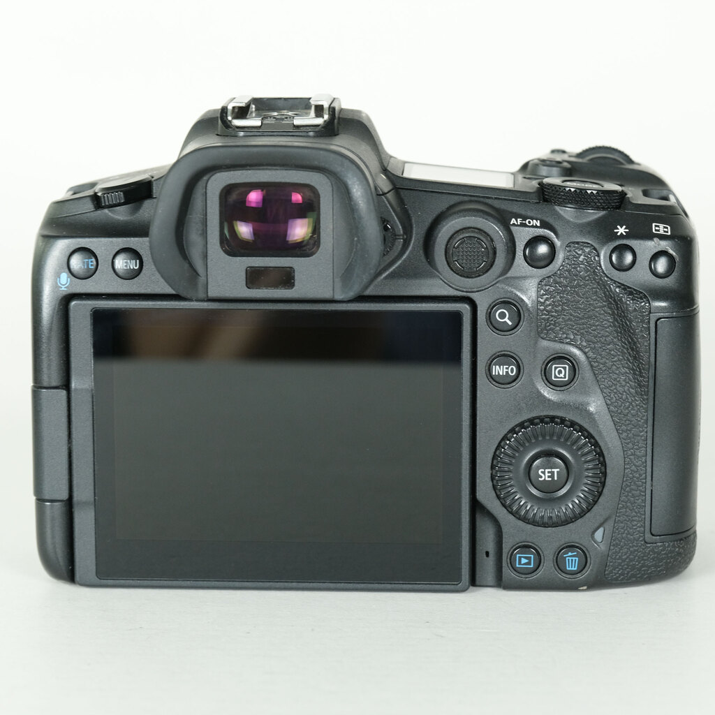 Canon EOS R5