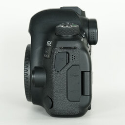 Canon EOS 6D Mark II