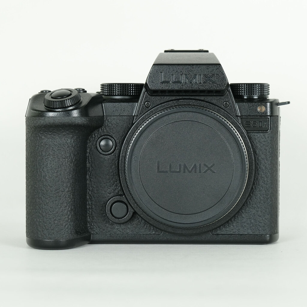 Panasonic LUMIX S5IIX ボディ DC-S5M2X ブラックの出品 | ONE SCENE