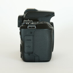 Canon EOS Kiss X10