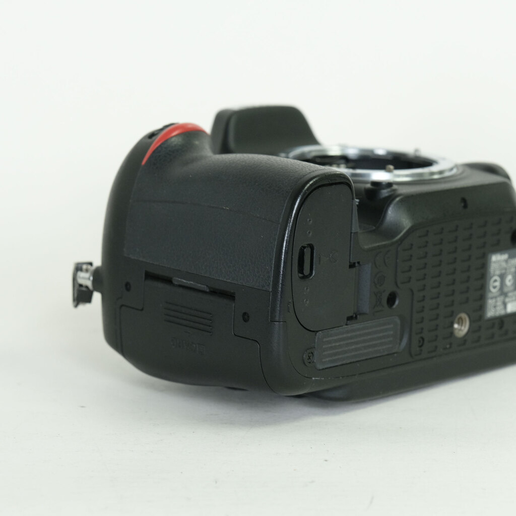 Nikon D7100