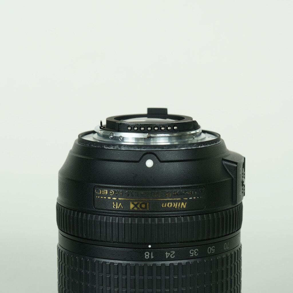 Nikon AF-S DX NIKKOR 18-140mm F3.5-5.6G ED VRの出品 | ONE SCENE