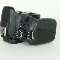 Canon EOS Kiss X7