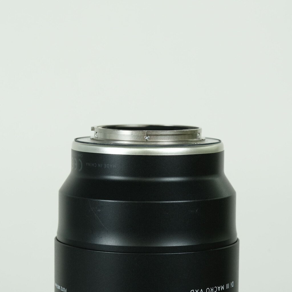 TAMRON 90mm F/2.8 Di III MACRO VXD [ソニーE用]の出品 | ONE SCENE