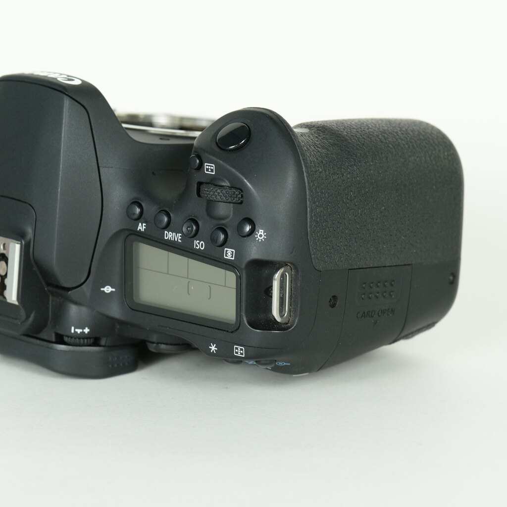 Canon EOS 90D