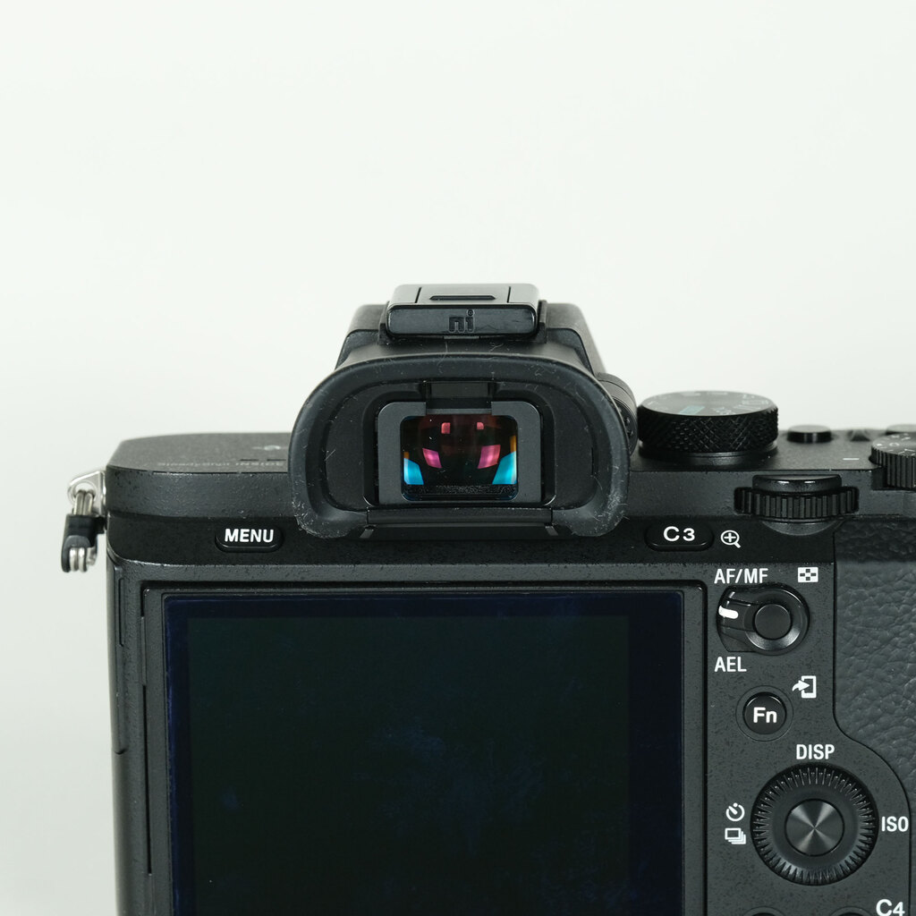 SONY α7 II（ILCE-7M2）の出品 | ONE SCENE（ワンシーン）
