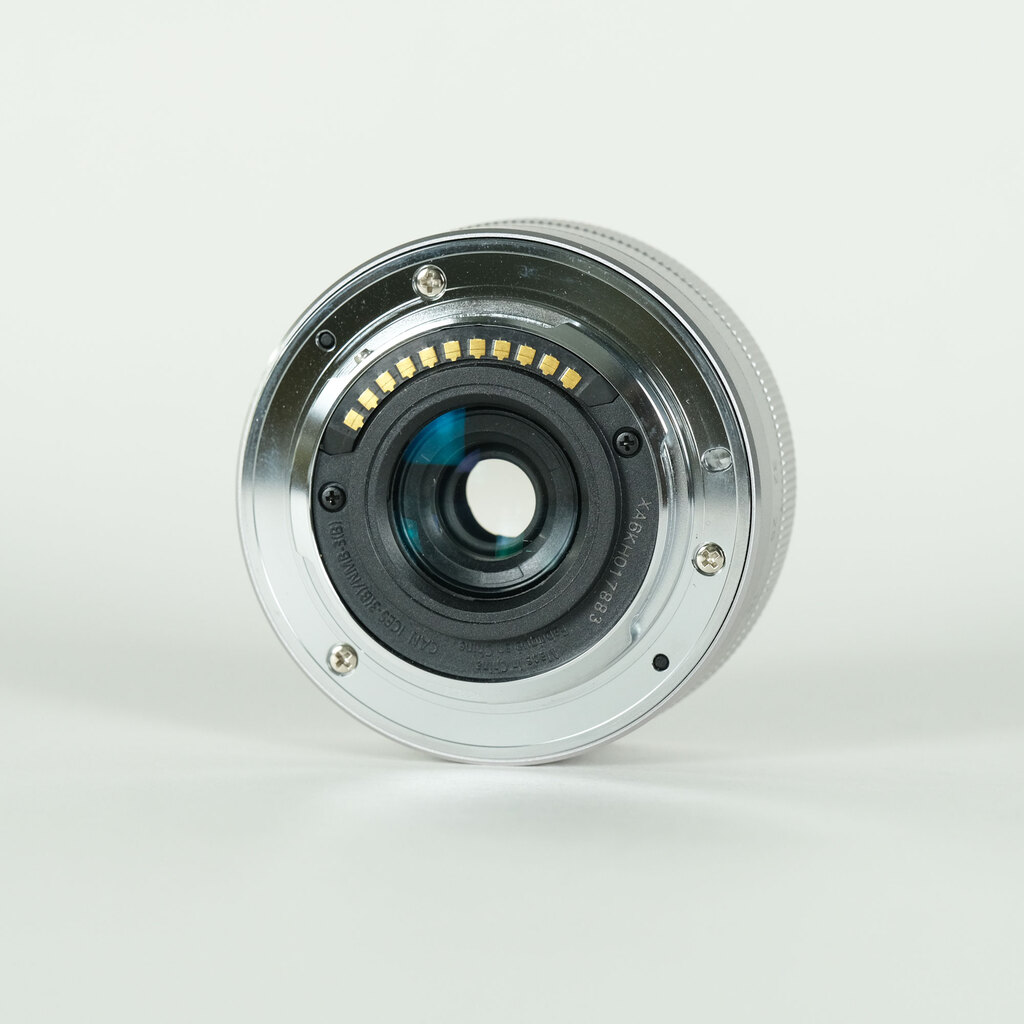 Panasonic LUMIX G VARIO 12-32mm / F3.5-5.6 ASPH. / MEGA O.I.S.の