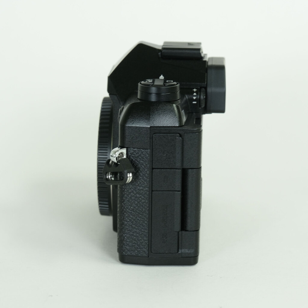 OM SYSTEM OM-5 Mark II ボディ ブラック