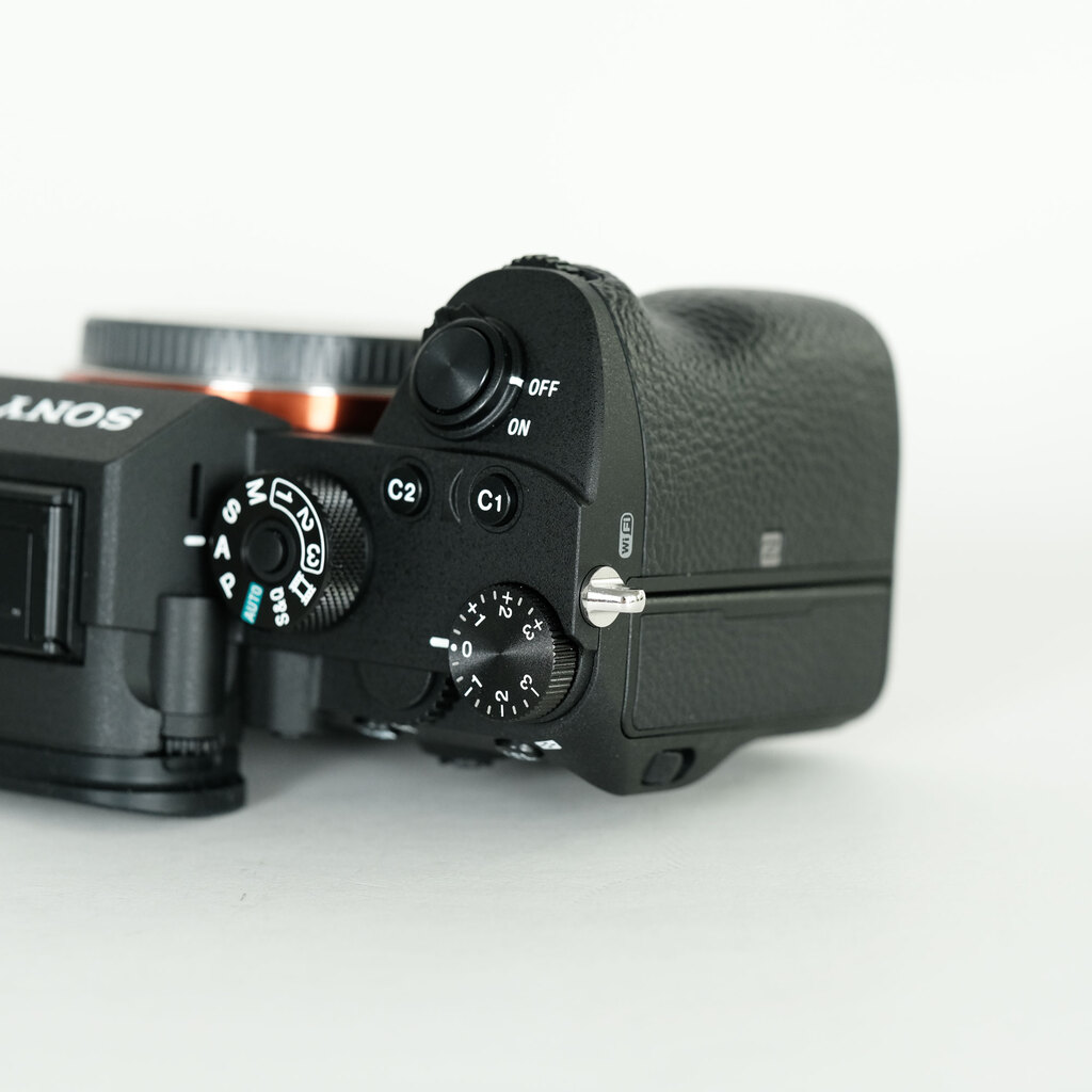 SONY α7RIII ボディ ILCE-7RM3A   【後期モデル 液晶下部にSONYロゴなし】