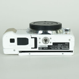 Panasonic LUMIX DMC-GF6-W ボディ ホワイト