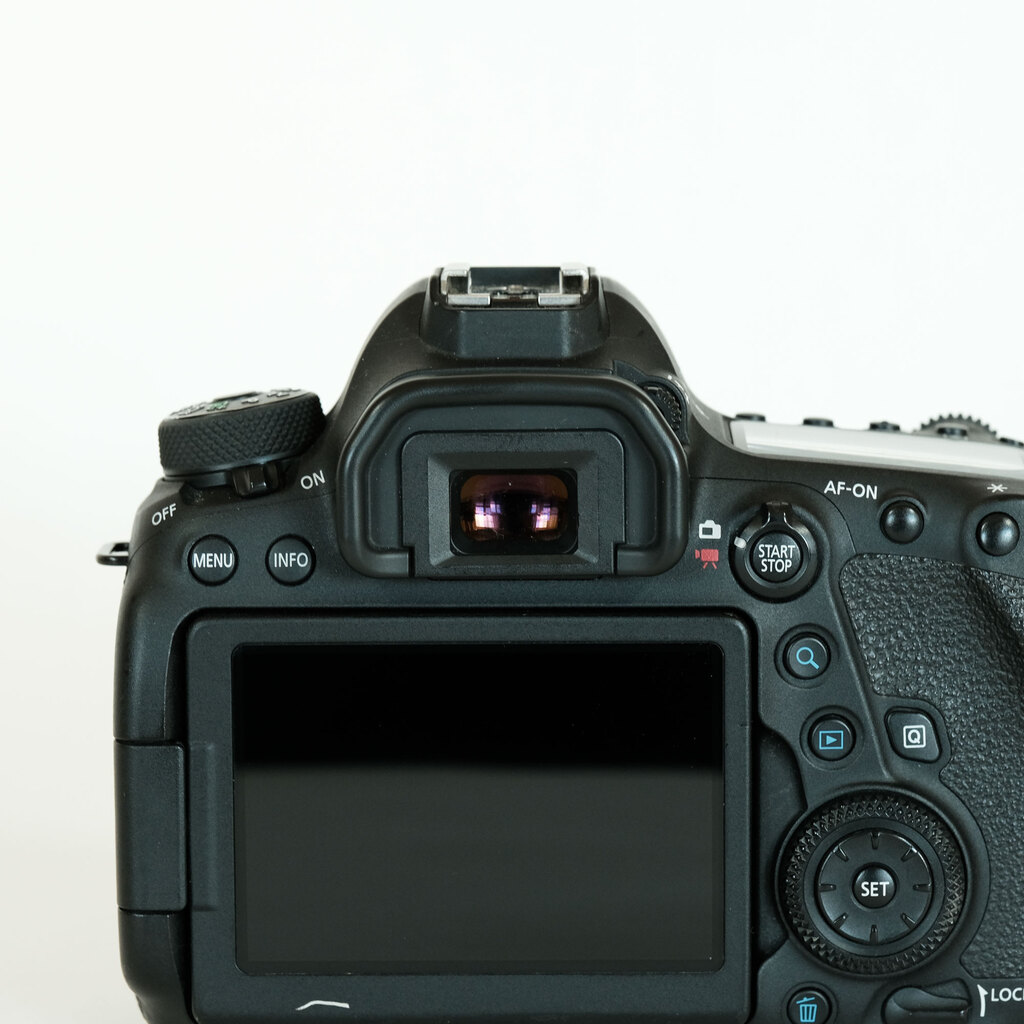 Canon EOS 6D Mark II