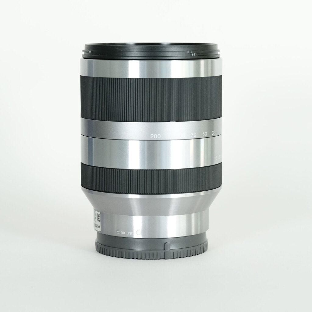 SONY E18-200mm F3.5-6.3 OSS SEL18200