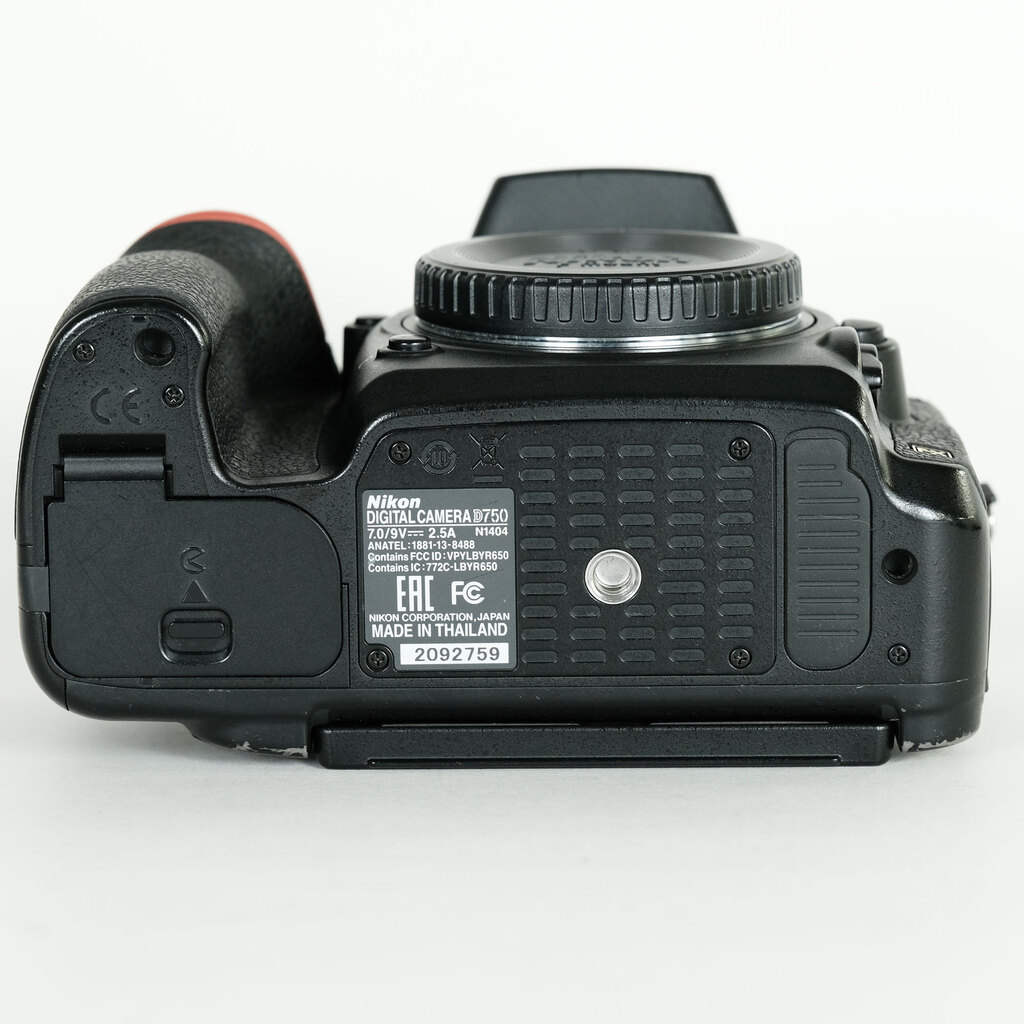 Nikon D750