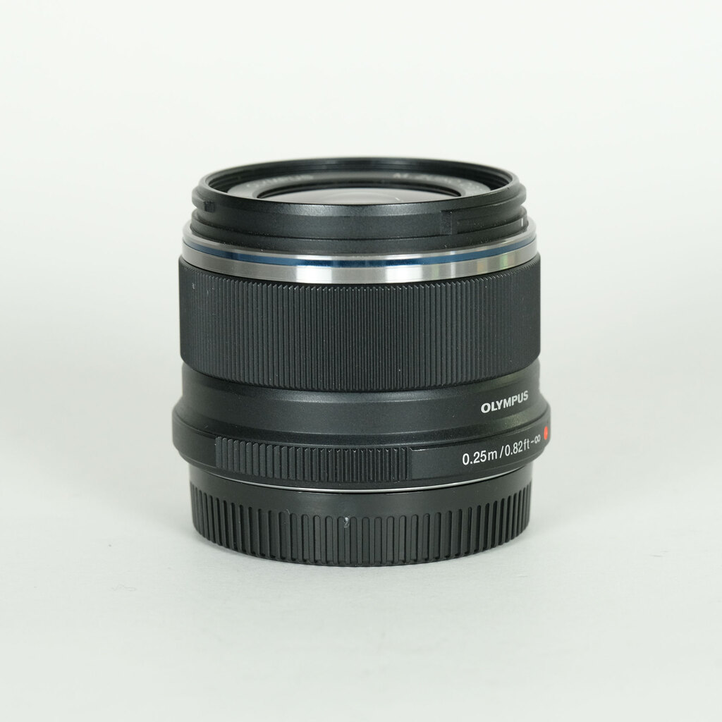 OLYMPUS M.ZUIKO DIGITAL 25mm F1.8 OLYMPUS M.ZUIKO DIGITAL 25mm F1.8