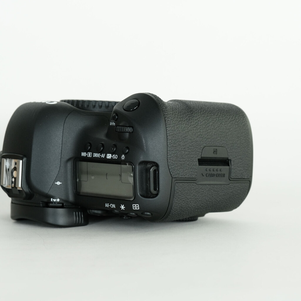 Canon EOS 5D Mark IV