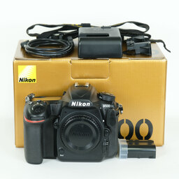 Nikon D500