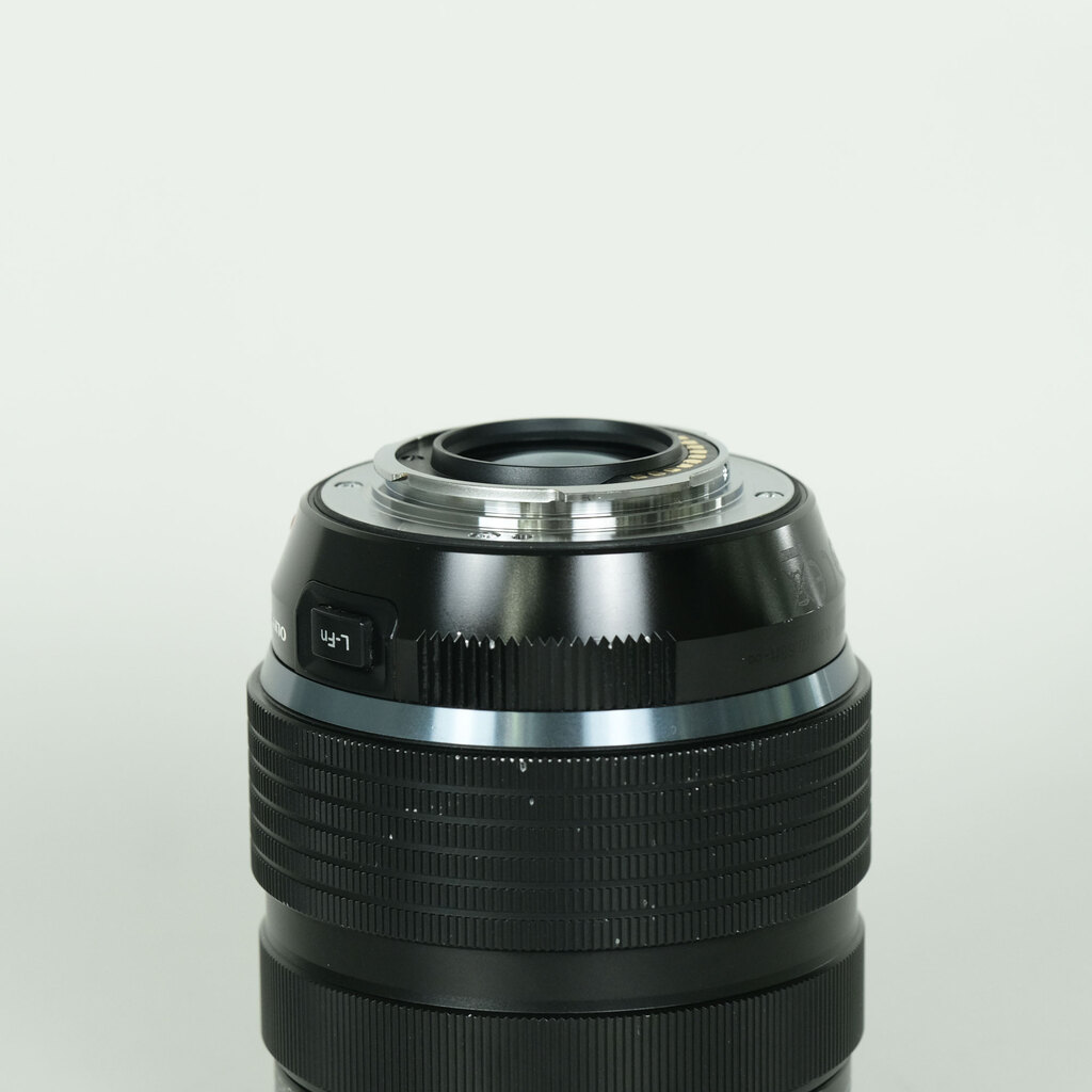 OLYMPUS M.ZUIKO DIGITAL ED 12-40mm F2.8 PROの出品 | ONE SCENE
