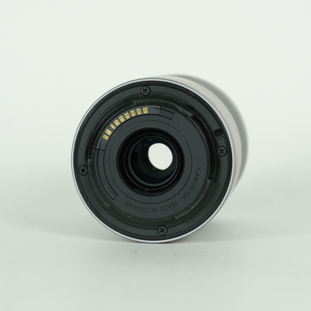 Canon EF-M55-200mm F4.5-6.3 IS STM シルバー