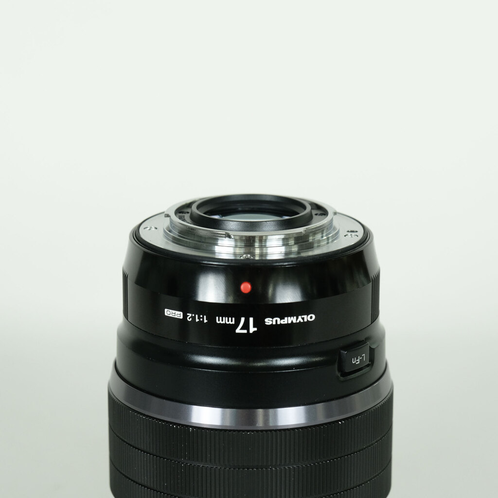 OLYMPUS M.ZUIKO DIGITAL ED 17mm F1.2 PRO OLYMPUS M.ZUIKO DIGITAL ED 17mm F1.2 PRO