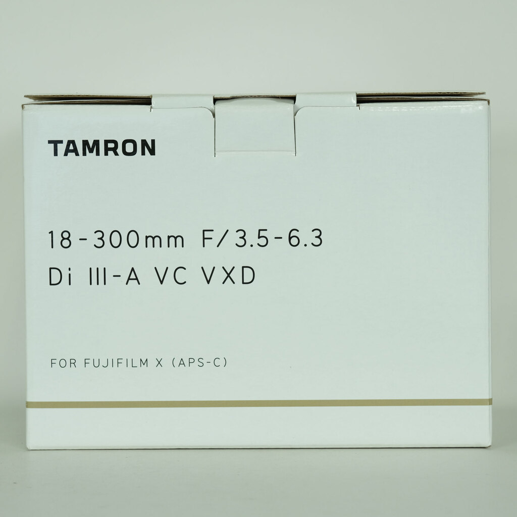 TAMRON 18-300mm F/3.5-6.3 Di III-A VC VXD (Model B061) [フジフイルムX用]