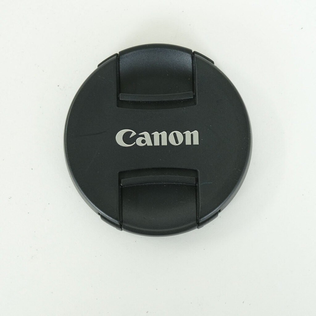 Canon EF-S18-135mm F3.5-5.6 IS USM