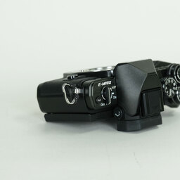 OLYMPUS OM-D E-M10 Mark II