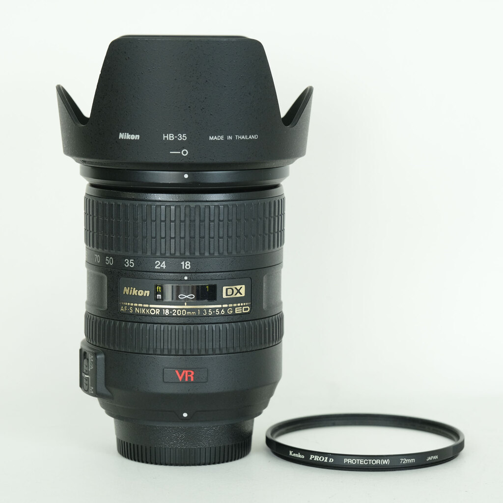 Nikon AF-S DX VR Zoom-Nikkor 18-200mm F3.5-5.6G IF-ED