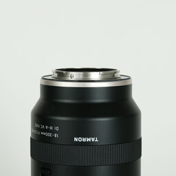 TAMRON 18-300mm F/3.5-6.3 Di III-A VC VXD (Model B061) [ソニーE用]