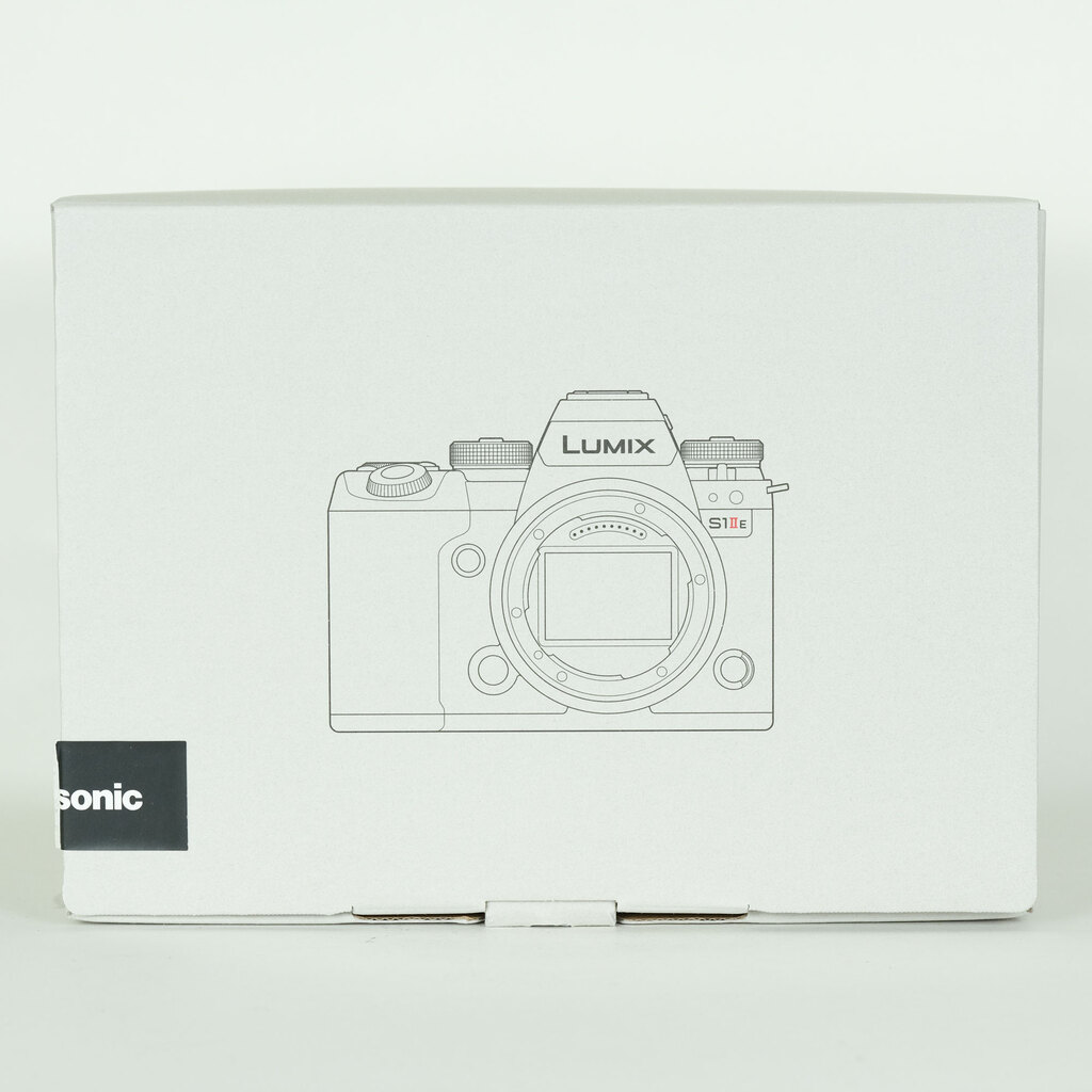 Panasonic LUMIX DC-S1M2ES ボディ