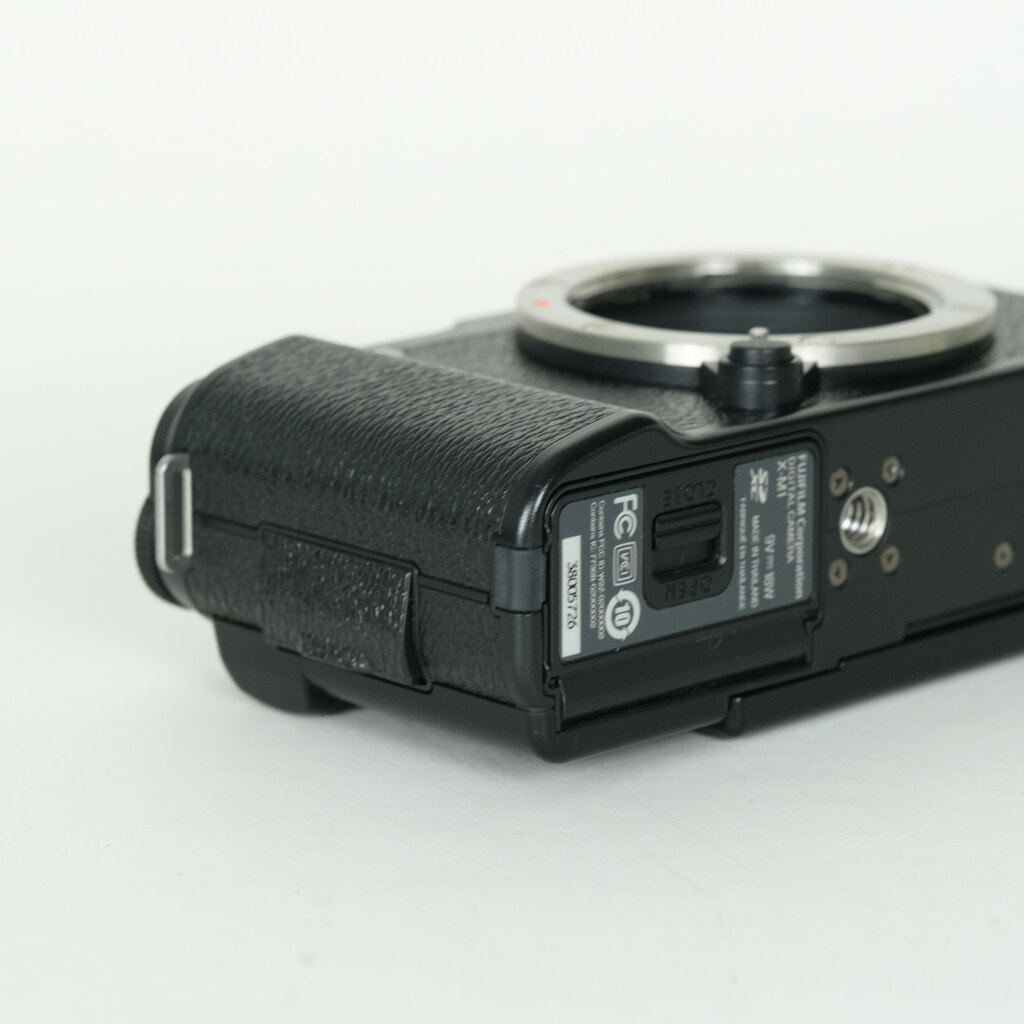 FUJIFILM X-M1 ボディ ブラックの出品 | ONE SCENE（ワンシーン）