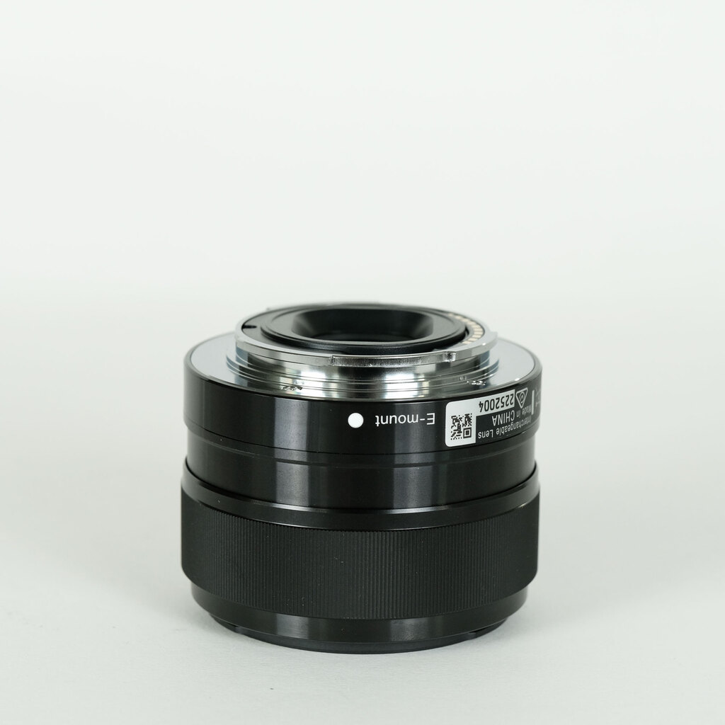 SONY E 35mm F1.8 OSS SEL35F18