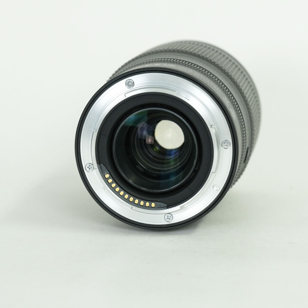 Nikon NIKKOR Z 24-200mm f/4-6.3 VR Nikon NIKKOR Z 24-200mm f/4-6.3 VR