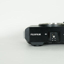 FUJIFILM X-E4