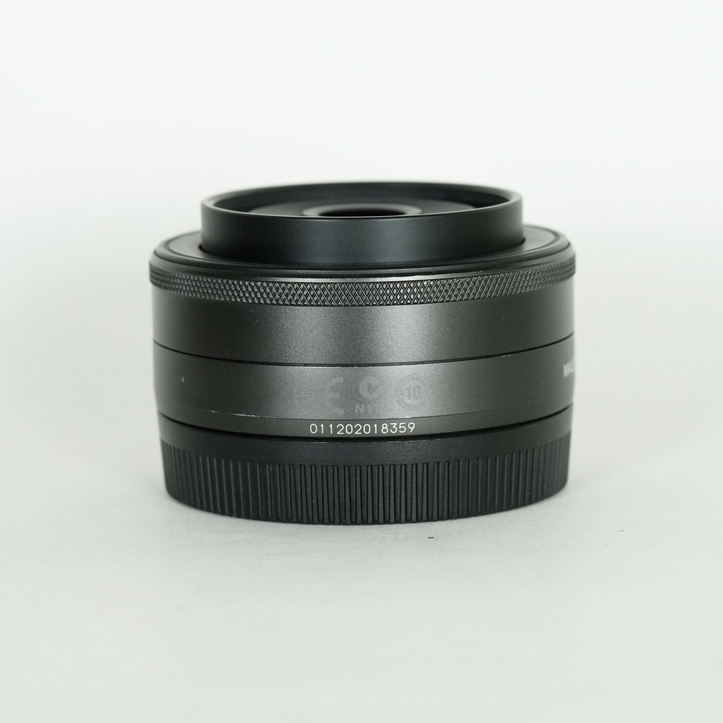 Canon EF-M22mm F2 STM